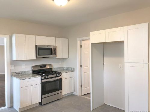 109 Hillcrest Ave, New Britain CT  06053-2540 exterior