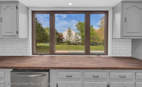 1120 Farmingdale Rd, Jackson Twp NJ  08527-1380 exterior