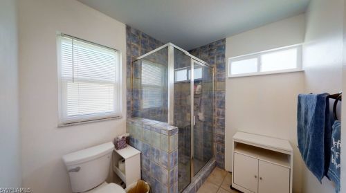 1119 Grv Dr, Naples FL 34120-1423 exterior