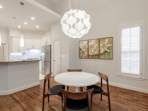 35 Kenmare Hall, Atlanta GA 30324-2566 exterior