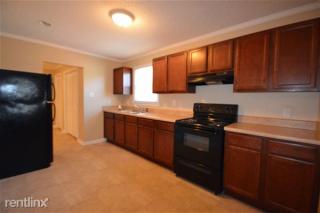 1829 Irma St, Charlotte NC  28216-4817 exterior