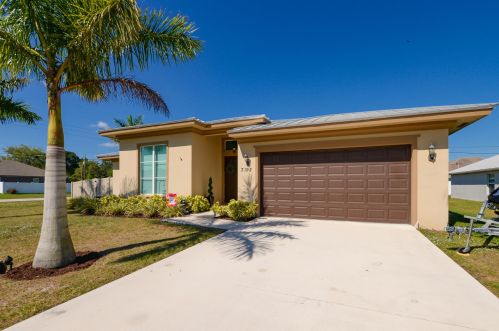 3192 Hickenlooper St, Fort Pierce, FL 34953-4505