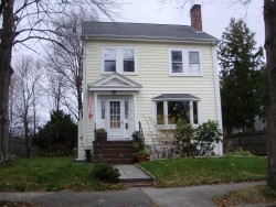 43 Carl St, Newton, MA 02461-1905