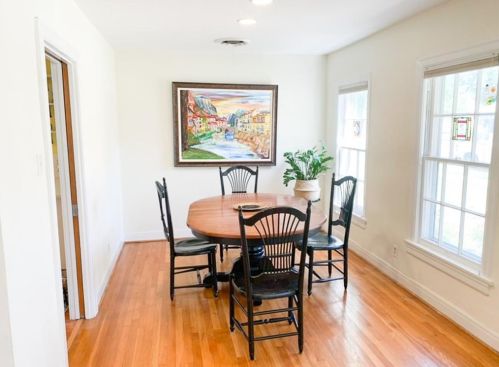 915 38th St, Austin TX  78705-1810 exterior