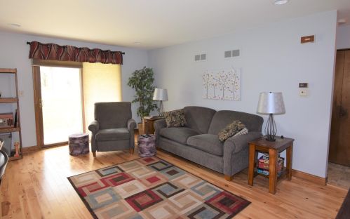 4919 Imperial Cir, Milwaukee, WI 53220-4626