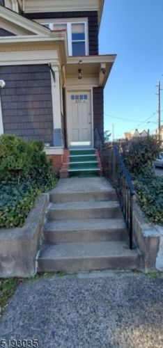 612 29th St, Paterson NJ  07504-1864 exterior