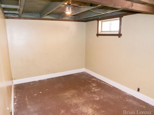 6 Travis St, Grand Rapids MI 49505-4637 exterior