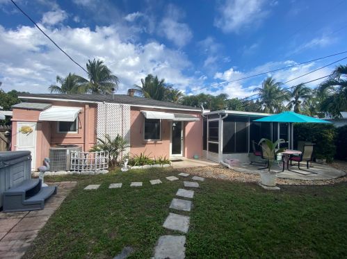 11 Surf Rd, Boynton Beach FL exterior