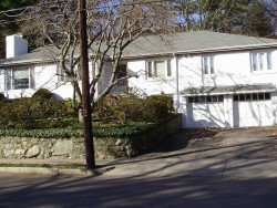 182 Brookline St, Newton, MA 02459-2803