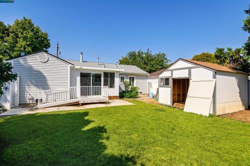 2032 Bch St, Concord CA 94519-2506 exterior