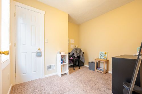 1308 Eleanor St, Pittsburgh PA  15203-2719 exterior