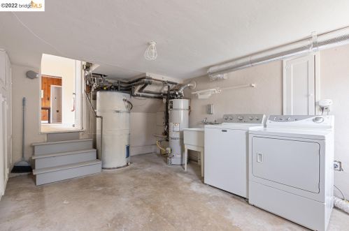 717 Adams, Berkeley CA 94706-1140 exterior