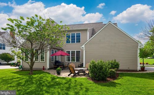 1404 Banner Dr, Lancaster PA 17601-4580 exterior