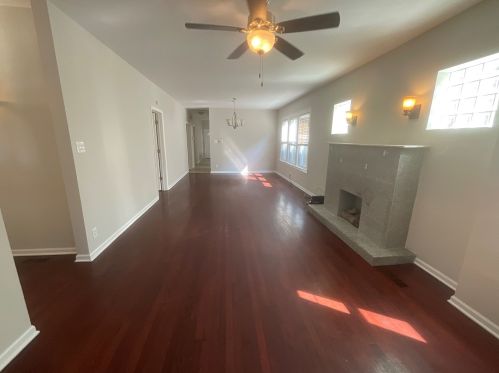 6207 Sacramento Ave, Chicago IL  60659-1615 exterior