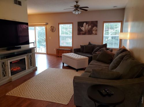 15287 Flower Way, Saint Paul, MN 55124-3131