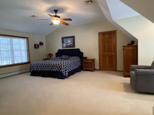 14 Brookwood Dr, Concord NH 03301-1800 exterior