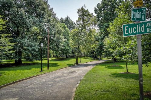 201 Hurt St, Atlanta GA  30307-2536 exterior