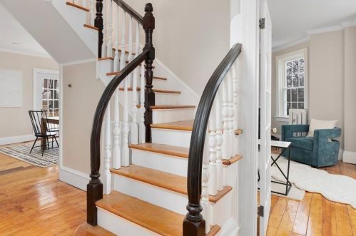 294 Doyle Ave, Providence RI  02906-3355 exterior