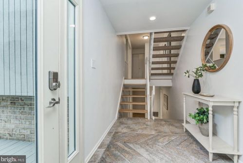 10612 Great Arbor Dr, Rockville, MD 20854-4220