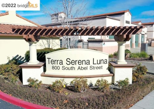 800 Abel St, Milpitas CA 95035-8693 exterior