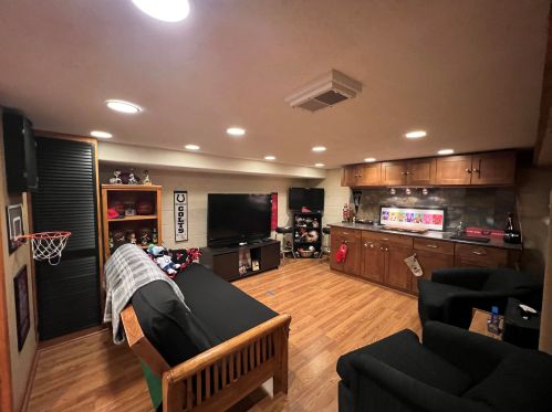 2640 71, Milwaukee WI 53219-2511 exterior