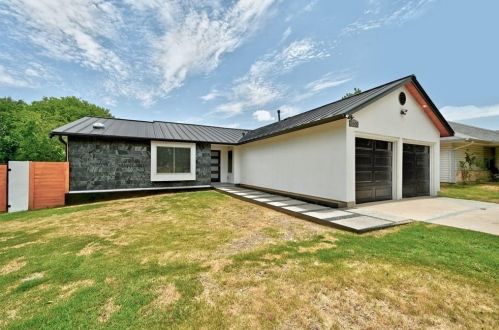 3600 Alexandria Dr, Austin TX  78749-3963 exterior