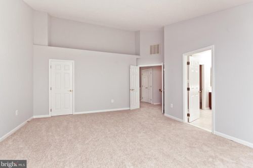 7287 John Ryland Way, Springfield VA  22150-4922 exterior