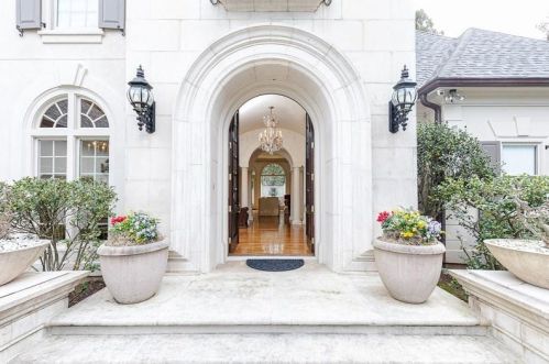 3233 Andrews Ct, Atlanta, GA 30305-2015