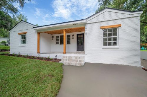 7202 15th St, Tampa FL  33610-1210 exterior