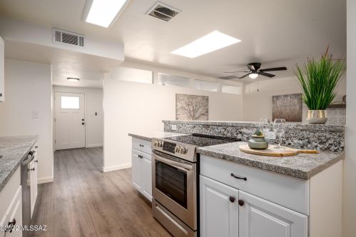 8257 Beverly St, Tucson AZ  85710-5931 exterior