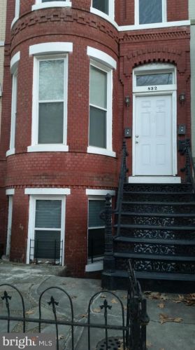 832 7th St, Washington DC  20002-3610 exterior