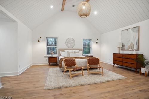 7 Maple St, Chatham Township NJ  07928-1624 exterior