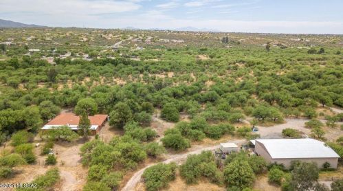 1660 King St, Tucson AZ 85749-8270 exterior