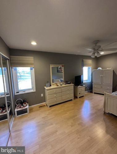 2269 Pne Rd, Huntingdon Valley PA 19006-4028 exterior