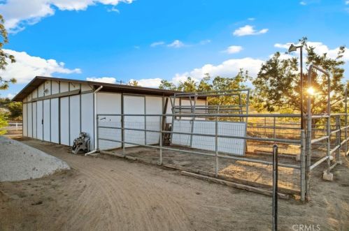 23195 Modoc Ct, Perris CA  92570-8745 exterior