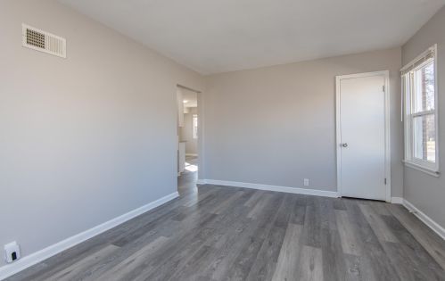 4177 45th St, Milwaukee WI  53216-1520 exterior