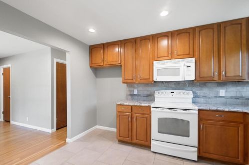 3919 Southern Aire Dr, Saint Louis MO 63125-4440 exterior