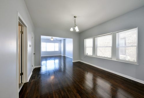 5029 West End Ave, Chicago IL 60644-2156 exterior