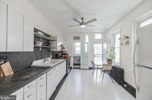 927 Mckean St, Philadelphia PA  19148-2326 exterior