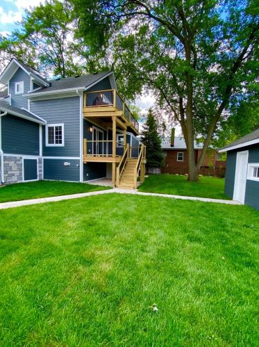 596 Euclid Ave, Elmhurst IL  60126-4336 exterior