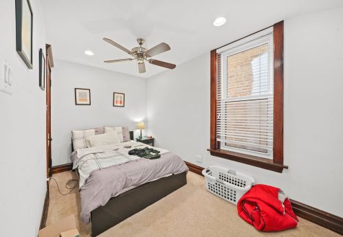 2321 Walton St, Chicago IL 60622-4817 exterior