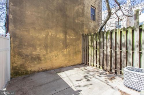 230 Ellsworth St, Philadelphia PA 19146-3012 exterior