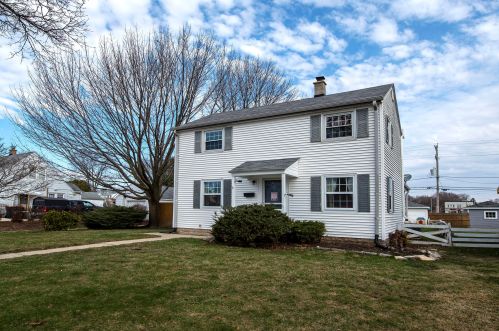 8442 Montana Ave, Milwaukee WI 53227-3357 exterior