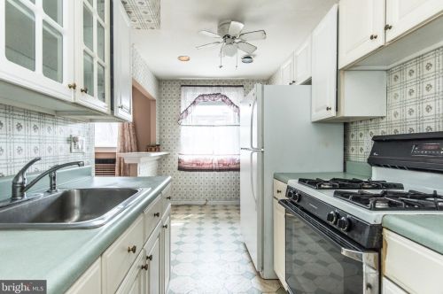 2264 Friendship St, Philadelphia PA 19149-1520 exterior