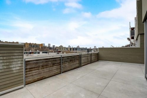 833 Reservoir Ave, Milwaukee WI 53212-3722 exterior