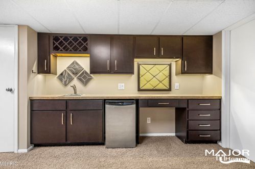 4010 Chamberlain Ave, Grand Rapids MI 49508-2615 exterior