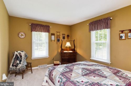 4020 Arjay Cir, Ellicott MD 21042-5635 exterior