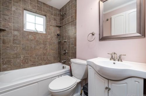 65 Broad St, Norwalk CT 06851-6174 exterior