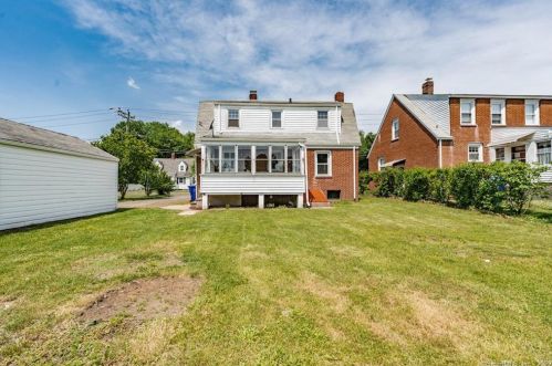 6 Summer St, Enfield CT 06082-2951 exterior