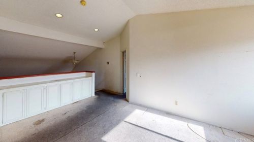 13052 April Dr, Riverside CA 92503-0933 exterior